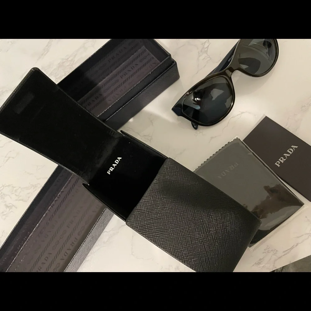 NWOT Prada Sunglasses (women) - Picture 5 of 7